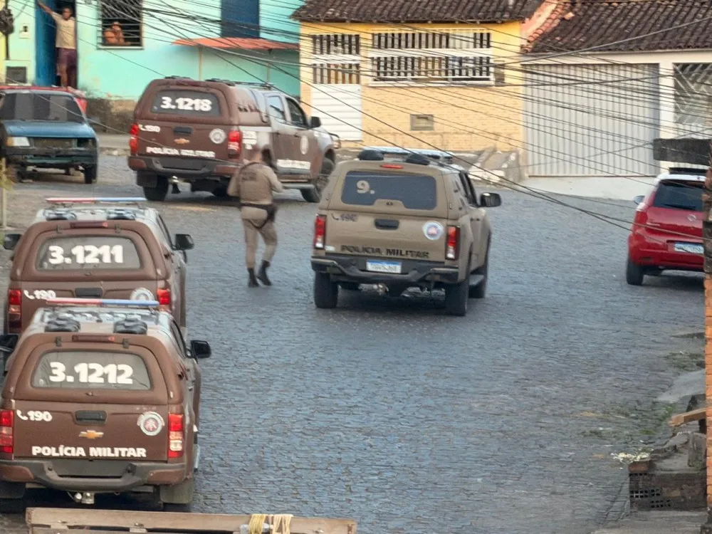 Ubatã: Após confronto, PM intensifica buscas por homem baleado