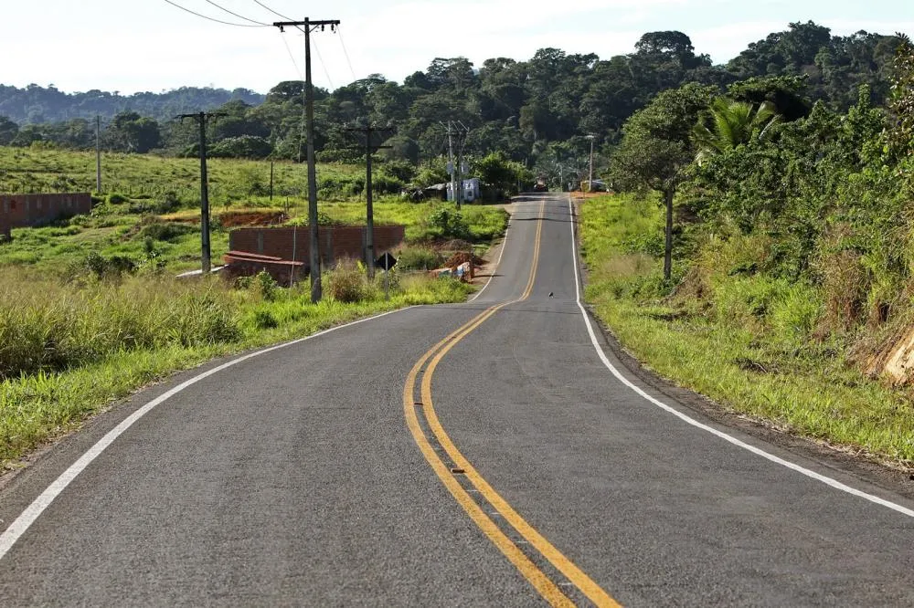 Professor é perseguido por criminosos na BA-652, em Ibirapitanga