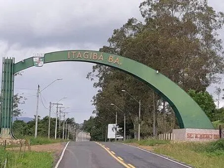 Confronto em Itagibá termina com um morto; PM apreende arma e drogas