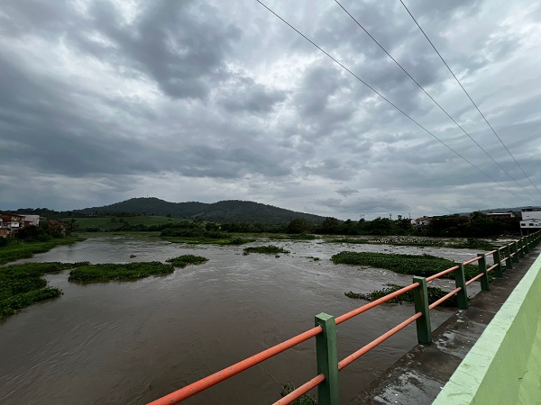 Nível do Rio de Contas sobe e acende alerta em moradores ribeirinhos