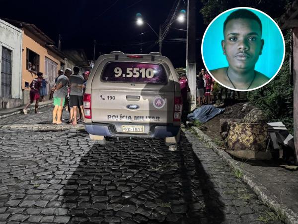 Barra do Rocha: Jovem é executado a tiros na rua Santos Dumont