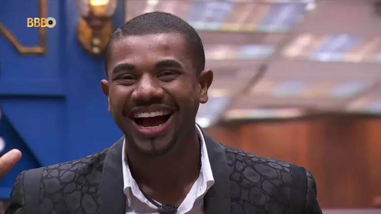 Davi é campeão do Big Brother Brasil 2024 com 60,52% dos votos