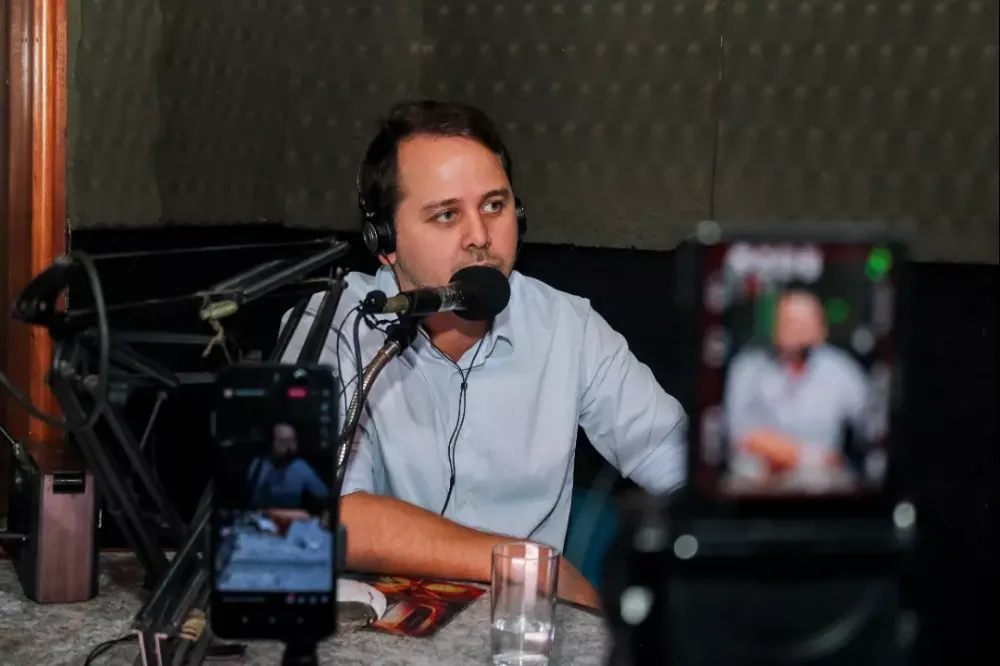 Prefeito de Barra do Rocha Dr. José Luiz fala sobre o Hospital na Rocha FM