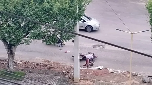 Colisão entre motocicletas deixa motociclista ferido em Camamuzinho