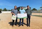 Presidente da Sicredi Araxingu visita Alto Boa Vista/MT e entrega cheque de 24 mil a associado