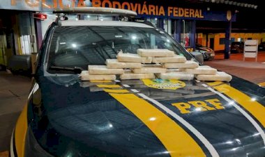 PRF encontra 12 tabletes de cocaína em compartimento oculto de veículo