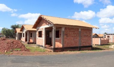 Prefeitura de General Carneiro adota medidas para retomada de obra de 44 casas populares