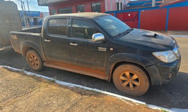 Polícia Militar recupera caminhonete com registro de roubo em Campinápolis