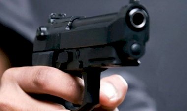Jovem de 18 anos é baleada na barriga e dupla foge a pé em MT