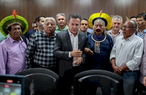 Governador vai a Brasília viabilizar licenças para asfalto pedido por Raoni