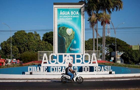 Vereadores pedem esclarecimentos sobre licitação de R$ 1 milhão em Água Boa