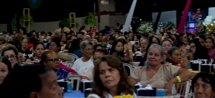 Noite das Rainhas reúne centenas de mães em celebração especial promovida pela Prefeitura de Campinápolis