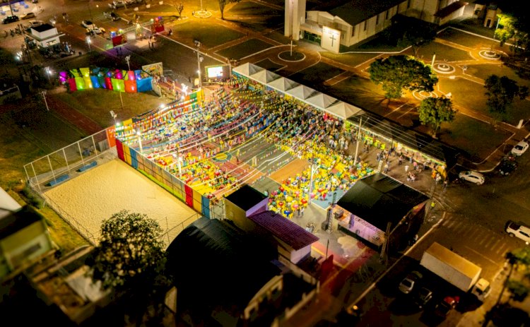 1ª noite do Arraiá Municipal 2026 reúne grande público na Praça Central de Campinápolis